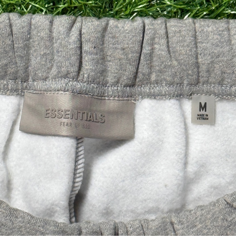 Fear Of God Essentials Dark Oatmeal SS22 Cuffed Sweatpants - Picture 9 of 13